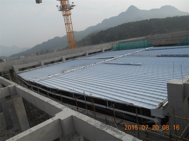 贵州遵义直立锁边现场安装图