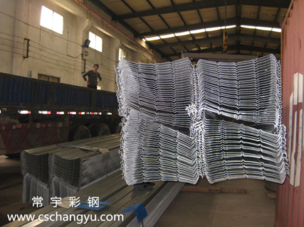 长沙直立锁边65/430铝镁锰板应用案例_贵阳中学