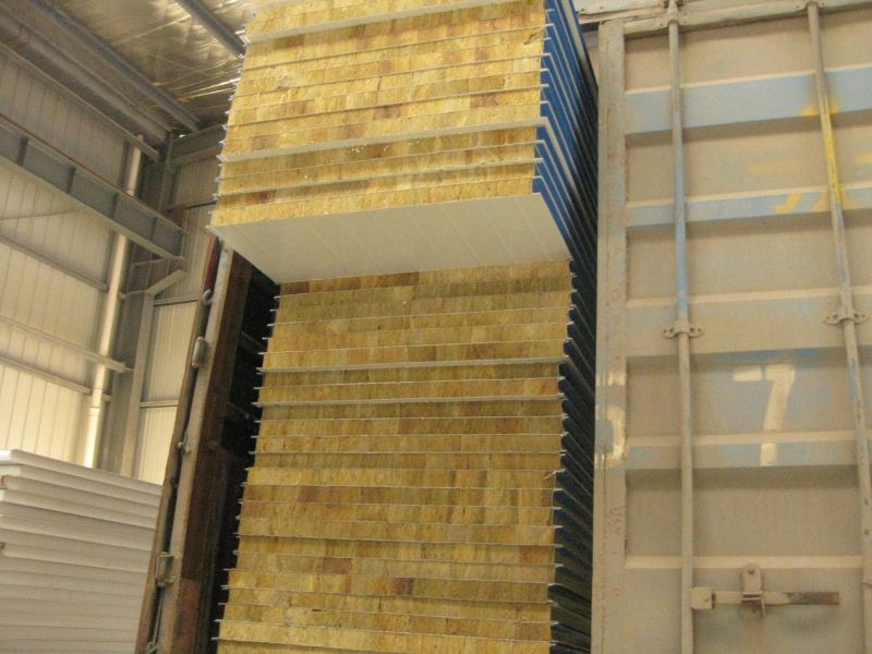 彩钢岩棉夹芯板50型