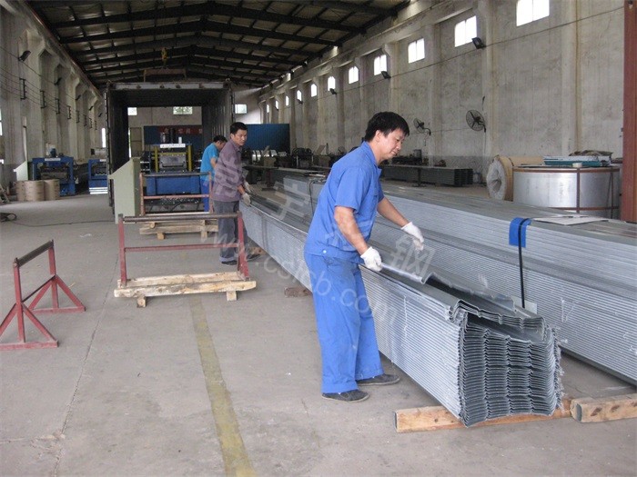 湘潭直立锁边铝镁锰板