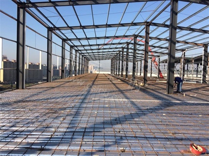 楼层板应用案例_ 长沙雨花区牛头桥钢结构厂房