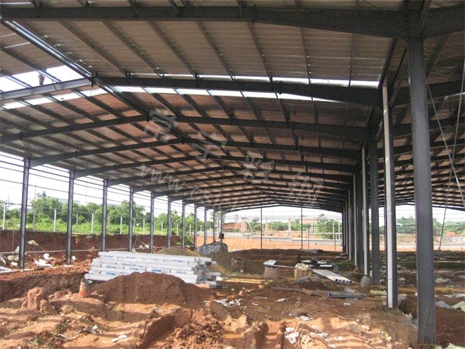 820暗扣式彩钢瓦应用案例_干杉农产品物流园钢结构厂房